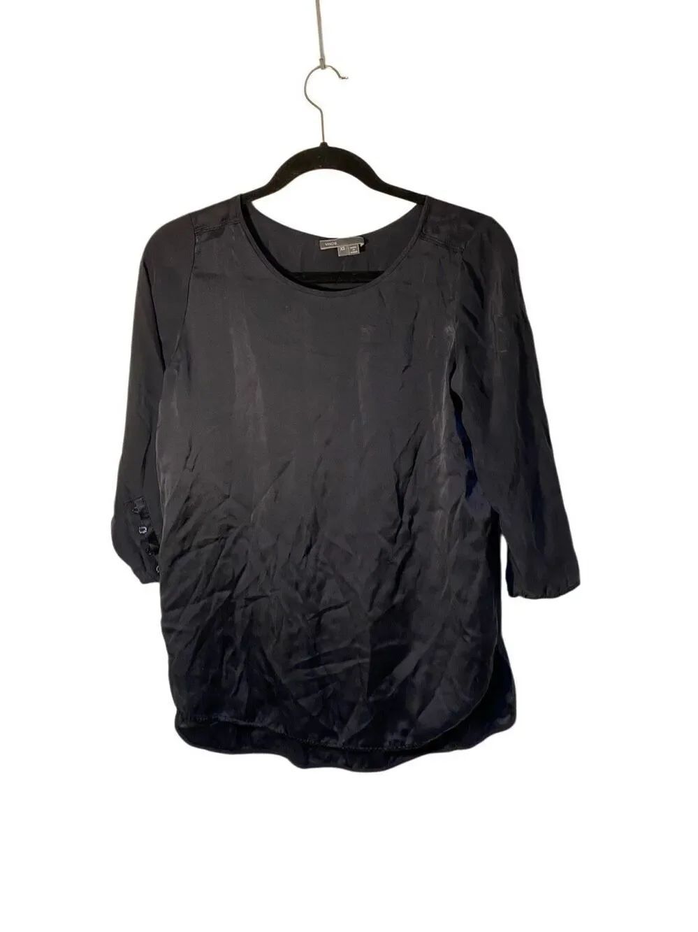 Vince women’s 100% silk navy blue, 3/4 sleeve with buttons blouse XS